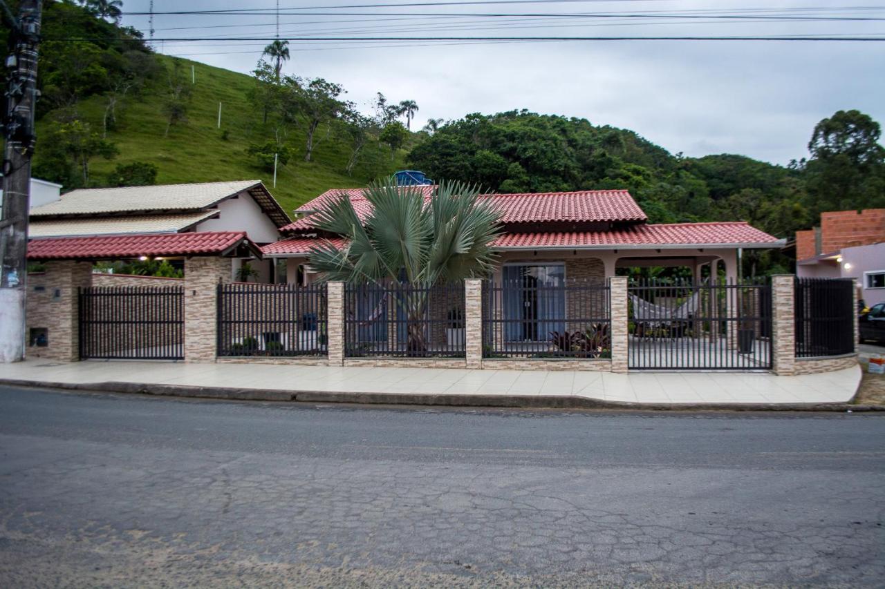 Pe Do Morro Pousada 佩尼亚 外观 照片